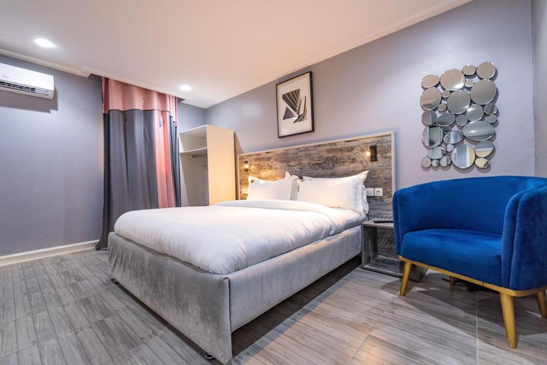 Villa Magnum Douala Luaran gambar