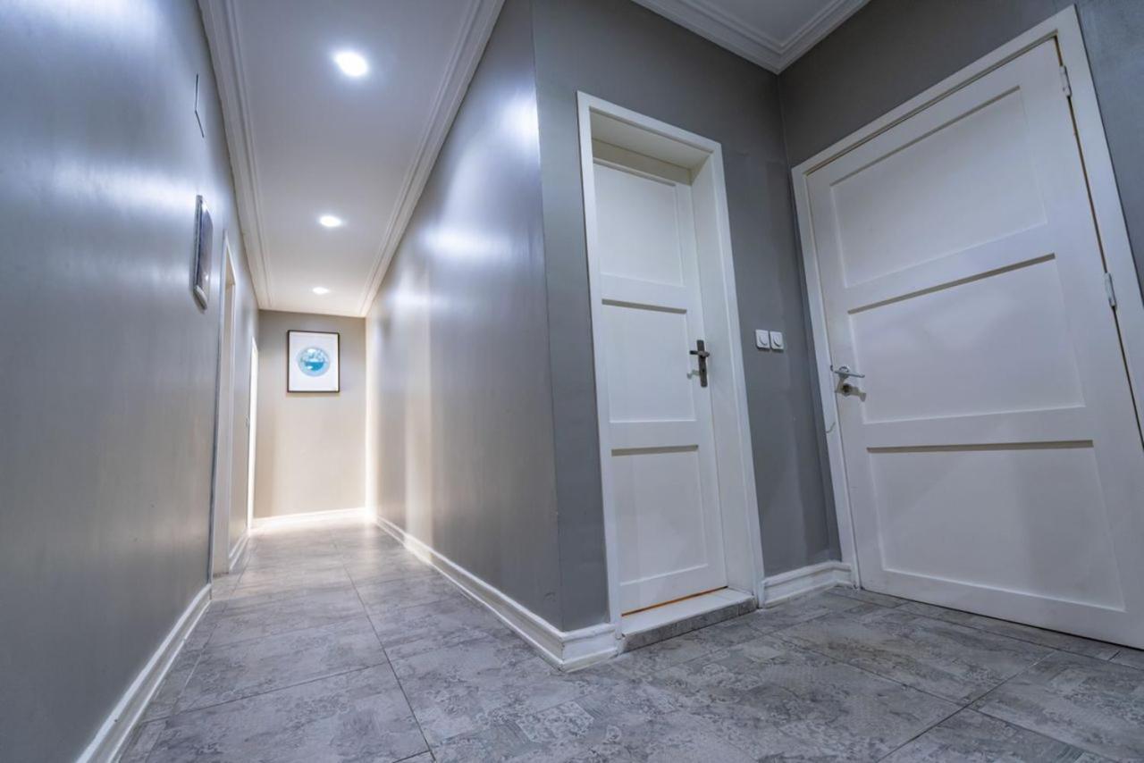 Villa Magnum Douala Luaran gambar
