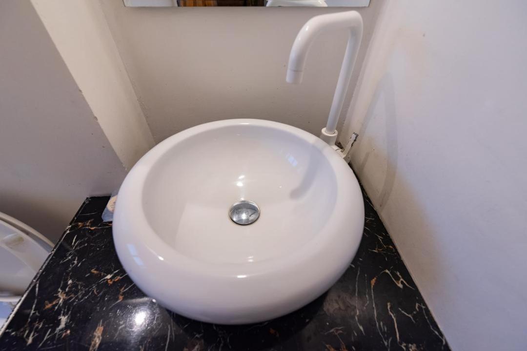 Villa Magnum Douala Luaran gambar